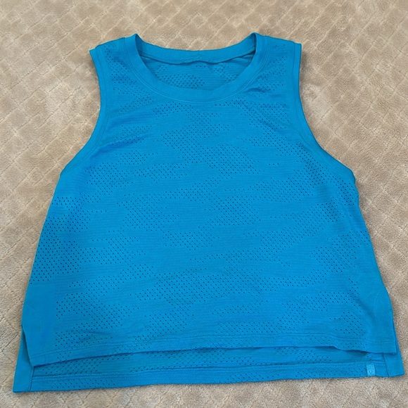 lululemon athletica Tops - Lululemon Mesh Crop Top
